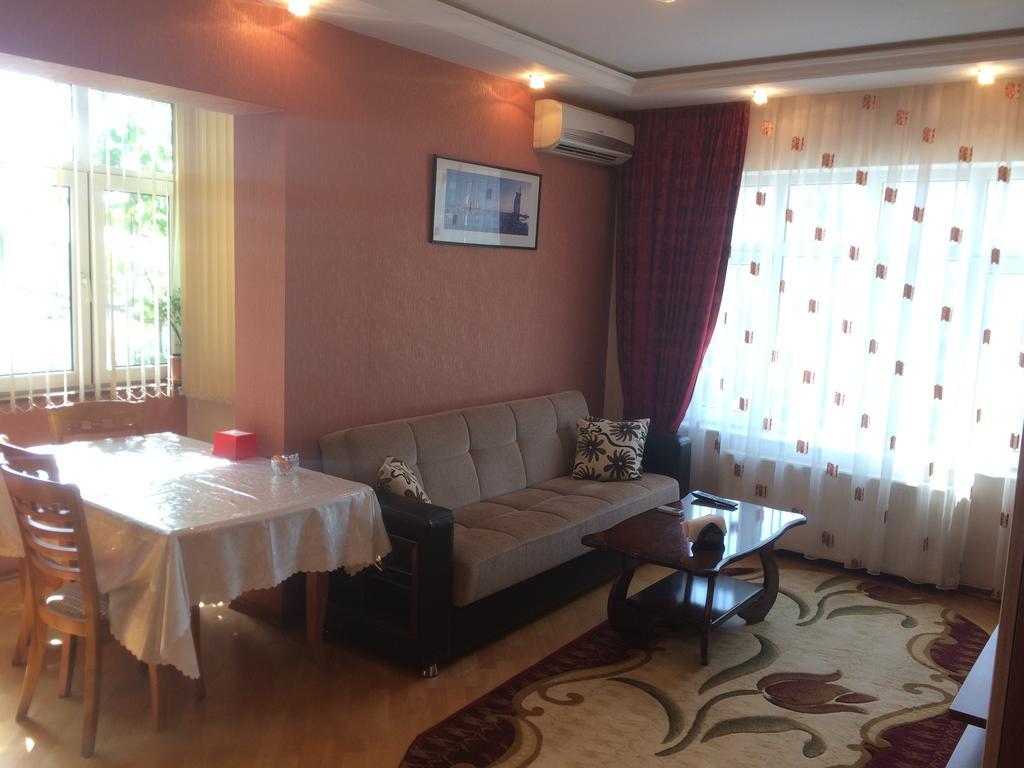Халглар Апартментс Apartment Baku Ngoại thất bức ảnh